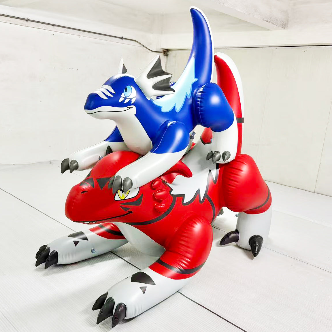 84" Red and 48" Blue Dragon Inflatable Combo. by Jet Creations