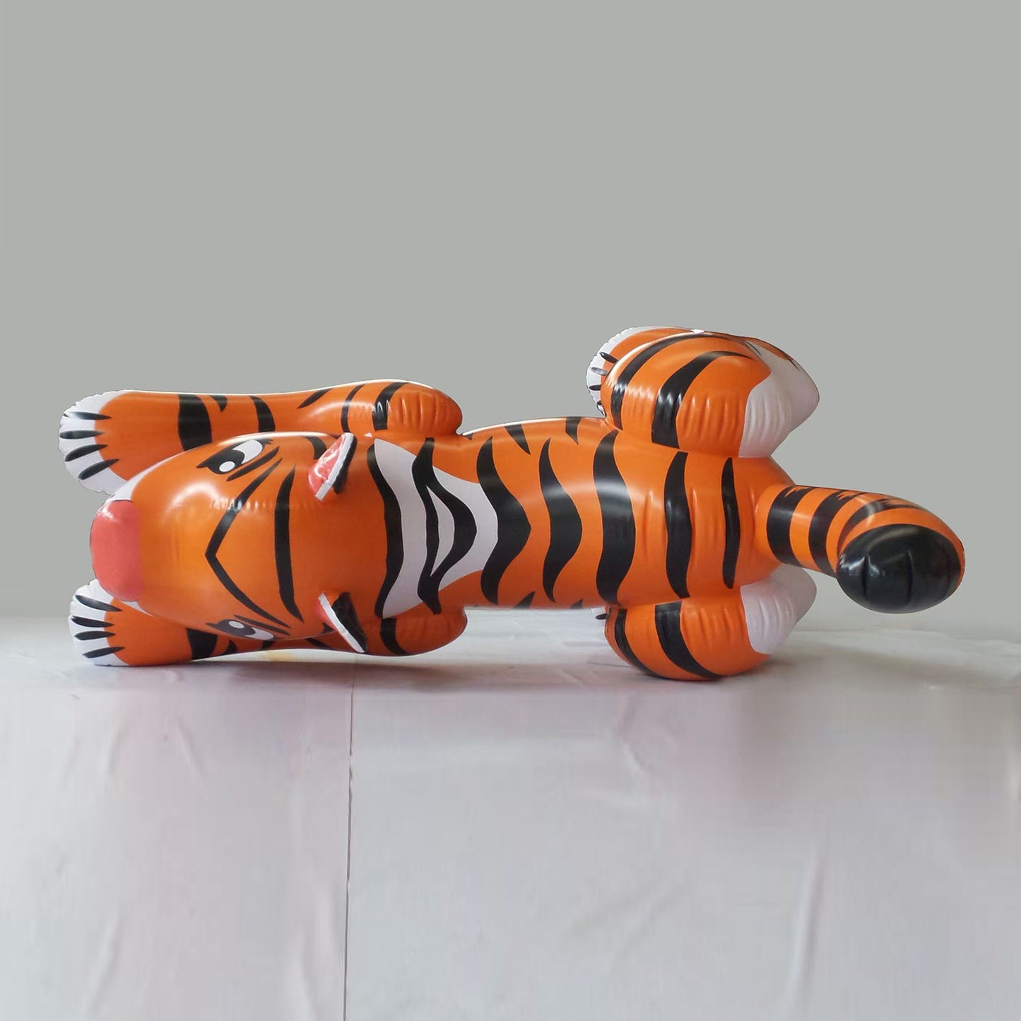 7’ Long Pouncing Tiger