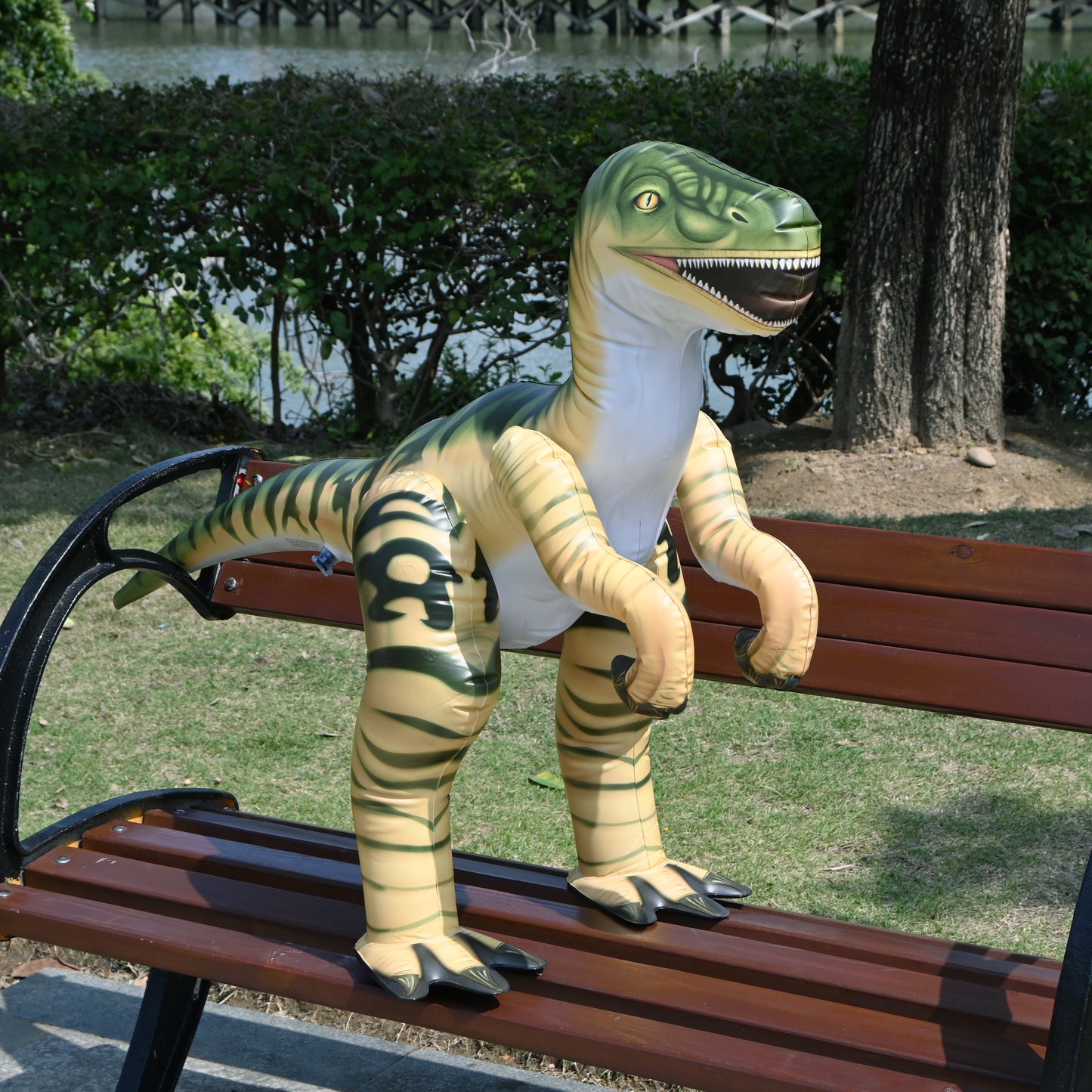 DI-RAPTOR 30"H/51"L Raptor - decor