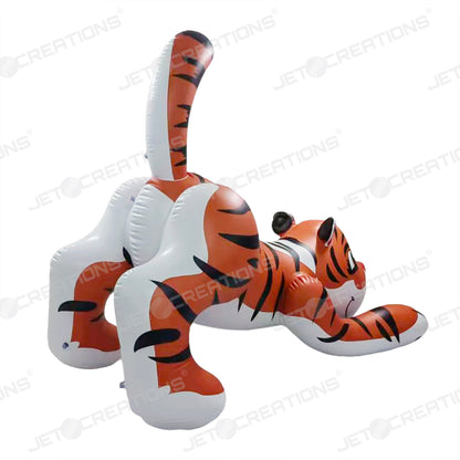 🐅 7’ Long Pouncing Tiger