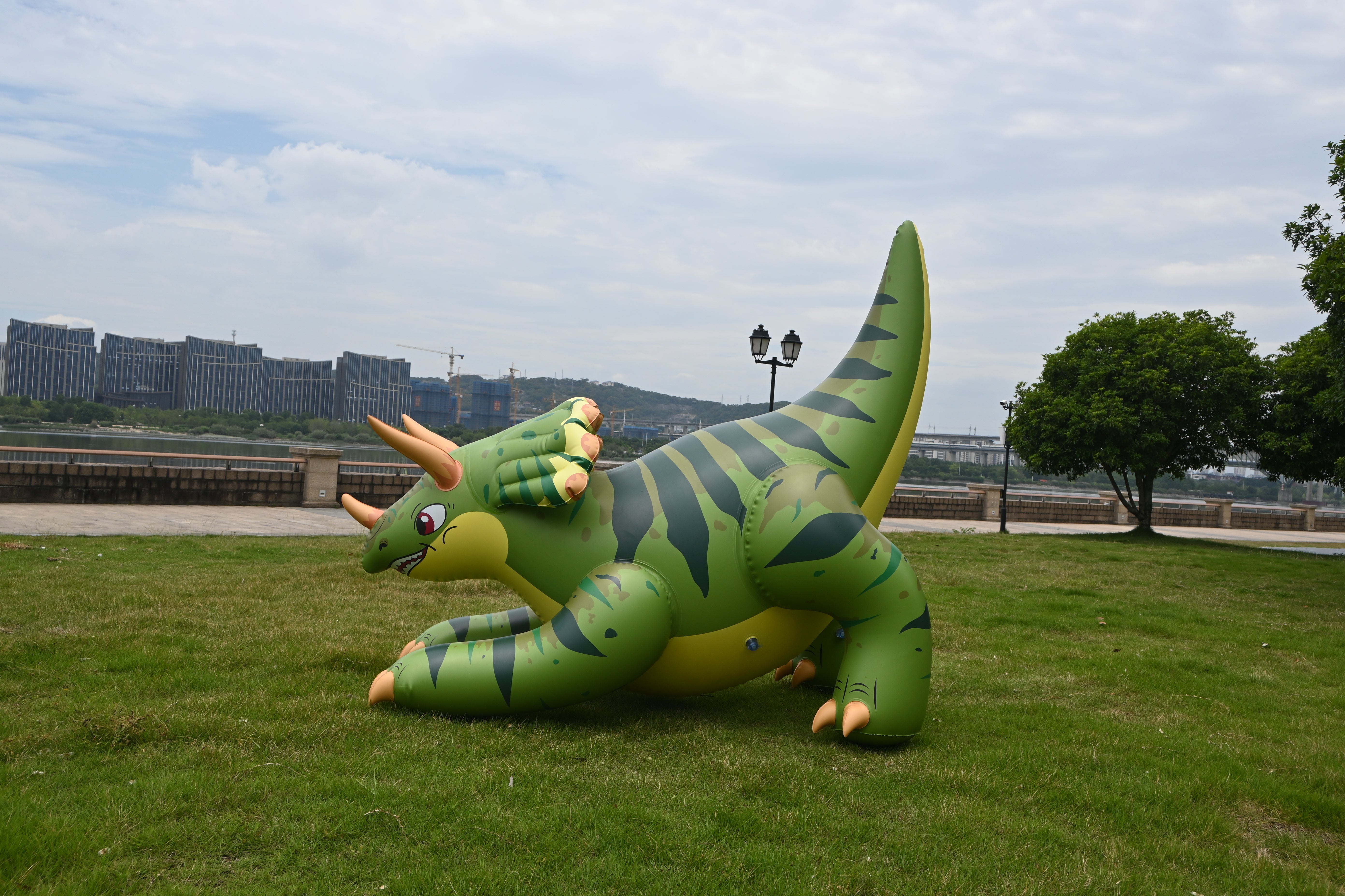 60” Giant Inflatable Triceratops – Realistic Topsy Dinosaur Figure