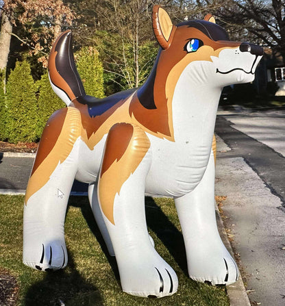 7' Tall G&G Wolf