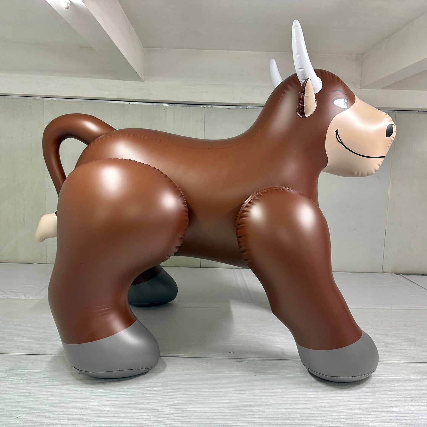 Jet Creations x SqueakCo Inflatable Bull 🐂✨